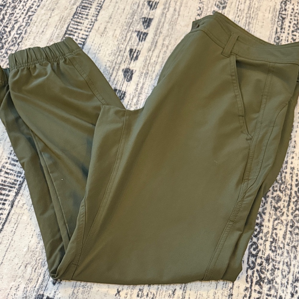 Men's Olive Green Chinos